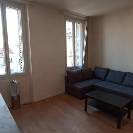 Neuf Climatisé Centre #7 *